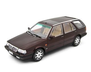 Lancia Thema Station Wagon T.D. 1988-92 Bordeaux Met. Laudoracing 1:18 Resinemodell (Türen, Motorhaube... nicht zu öffnen!)